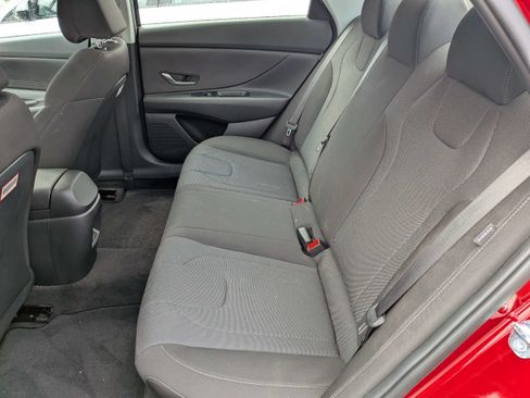 Certified 2026 Hyundai Elantra SE FWD image 13