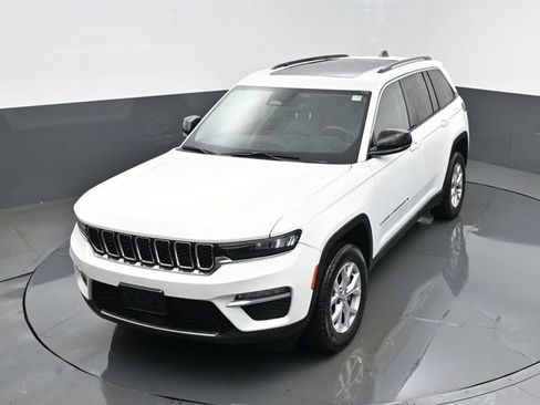 Used 2022 Jeep Grand Cherokee Limited AWD/4WD image 22