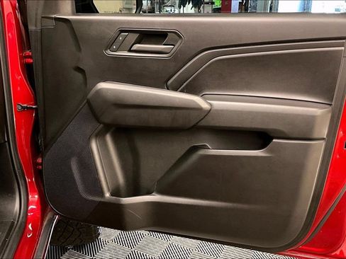 Used 2023 Chevrolet Colorado Trail Boss w/ Safety Package AWD/4WD image 25