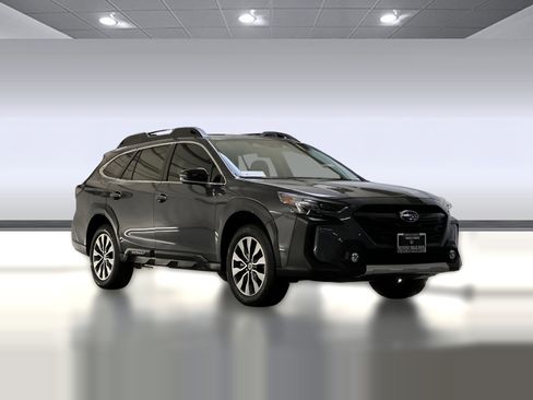 Used 2023 Subaru Outback Limited image 6