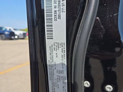 Used 2025 Jeep Compass Latitude w/ Sun & Sound Group image 44