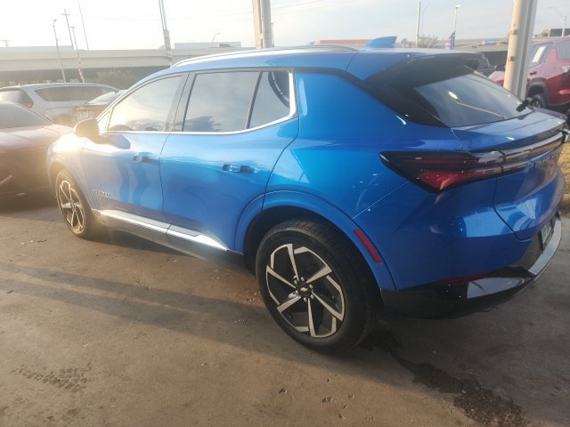 Used 2024 Chevrolet Equinox EV LT AWD/4WD image 4