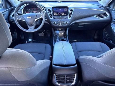 Used 2024 Chevrolet Malibu LT FWD image 24