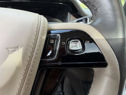 Used 2023 Lincoln Aviator Reserve w/ Equipment Group 201A AWD/4WD image 20