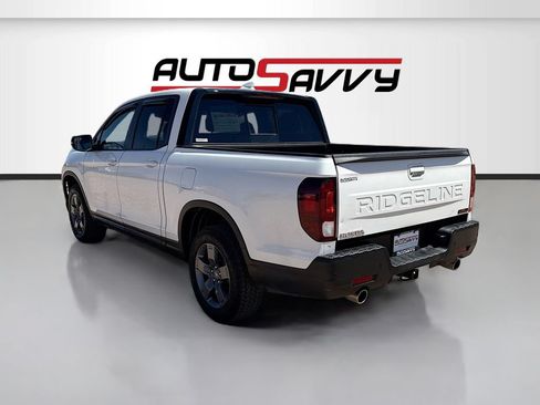 Used 2025 Honda Ridgeline TrailSport image 5