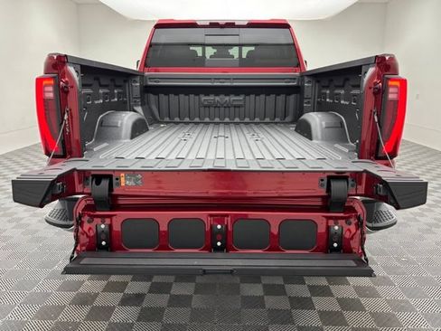 New 2026 GMC Sierra 2500 SLT w/ SLT Premium Package AWD/4WD image 11