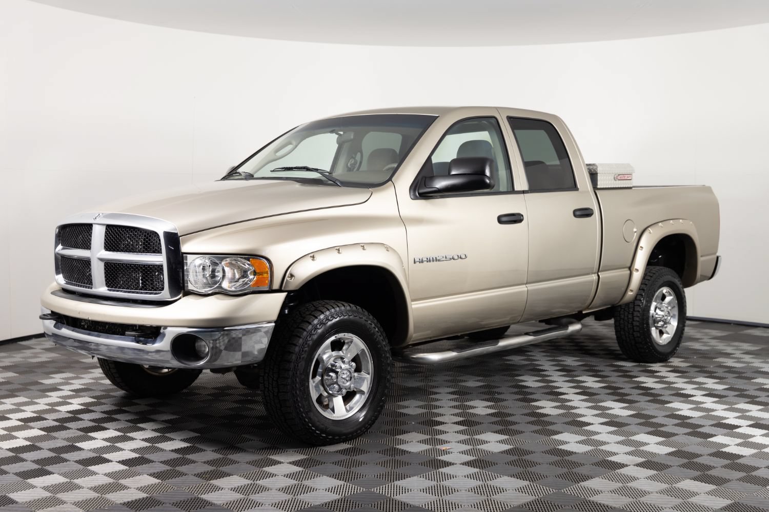 Used 2004 Dodge Ram 2500 Truck SLT w/ Trailer Tow Group AWD/4WD image 1