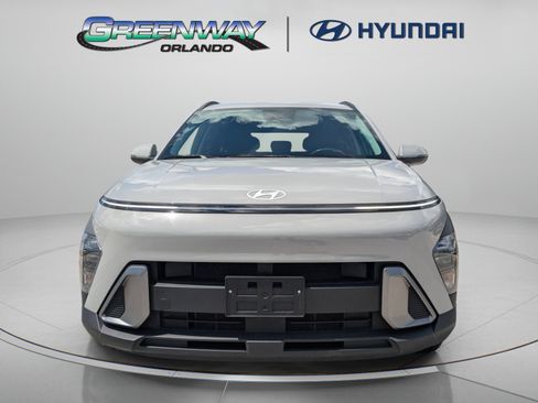 Used 2024 Hyundai Kona SEL FWD image 3