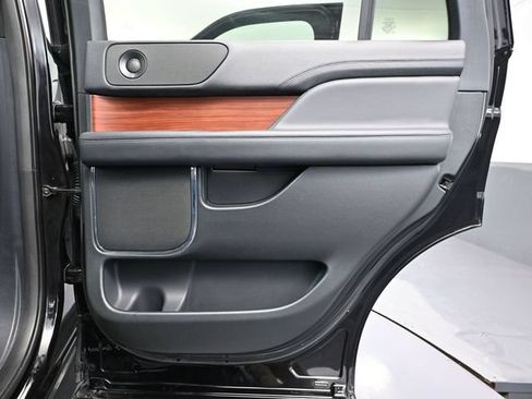 Used 2024 Lincoln Navigator Reserve AWD/4WD image 47