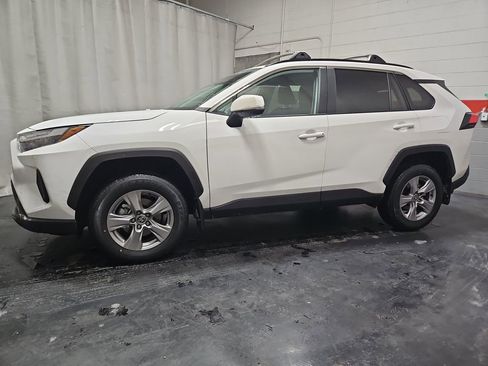 New 2025 Toyota RAV4 XLE image 4