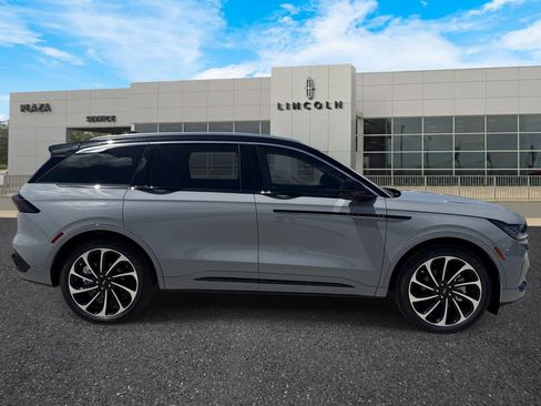 New 2026 Lincoln Nautilus Black Label AWD/4WD image 2