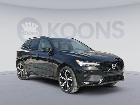 Certified 2024 Volvo XC60 B5 Ultimate w/ Protection Package Premier image 10