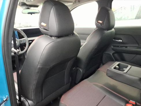 New 2026 Nissan Kicks SR image 28