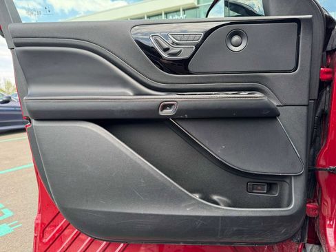Used 2020 Lincoln Aviator Reserve w/ Equipment Group 201A AWD/4WD image 14
