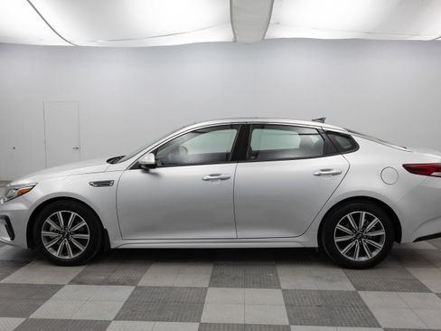 Used 2020 Kia Optima Premium FWD image 9
