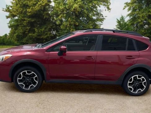 Used 2016 Subaru Crosstrek 2.0i Premium AWD/4WD image 5