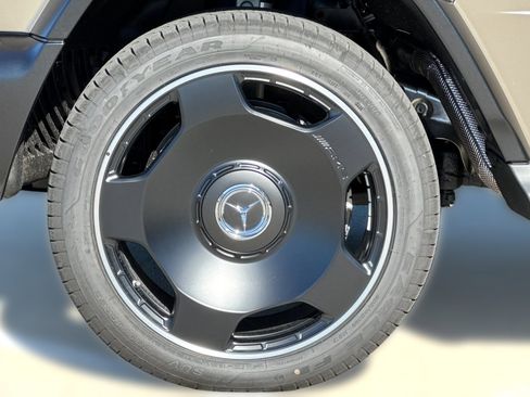 New 2026 Mercedes-Benz G 63 AMG 4MATIC image 11