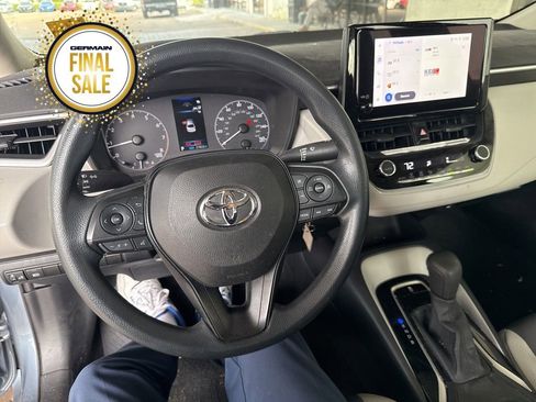 Used 2023 Toyota Corolla LE image 12
