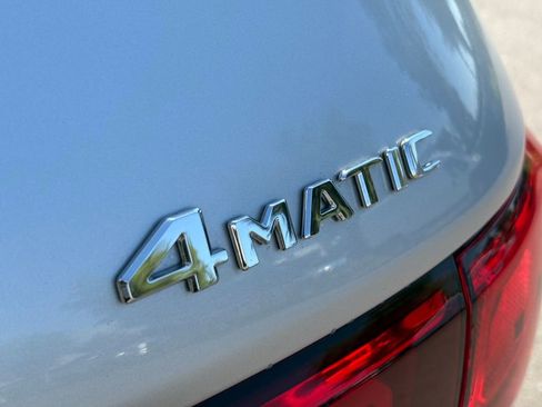 Used 2023 Mercedes-Benz GLB 250 4MATIC image 6