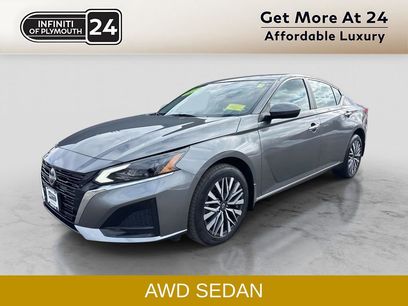 Used 2023 Nissan Altima 2.5 SV w/ SV Premium Package