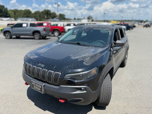 Used 2021 Jeep Cherokee Trailhawk AWD/4WD image 15