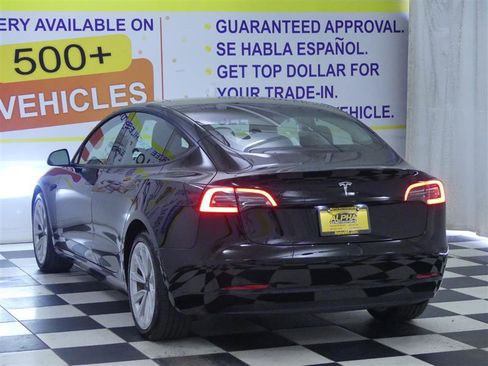 Used 2023 Tesla Model 3 Standard Range image 4