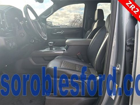 Used 2024 Chevrolet Silverado 1500 ZR2 w/ Technology Package image 9