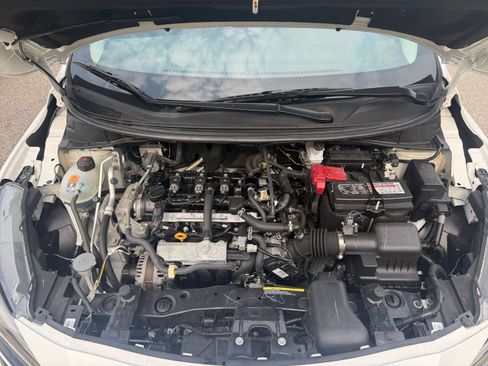 Used 2025 Nissan Versa SV FWD image 30