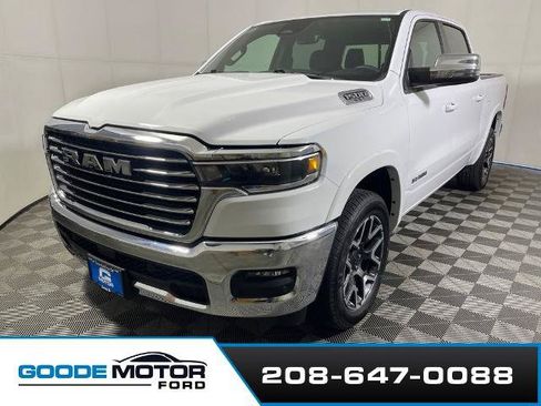 Used 2025 RAM 1500 Laramie AWD/4WD image 4