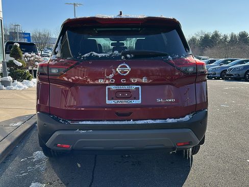 Certified 2021 Nissan Rogue SL w/ Premium Package image 6