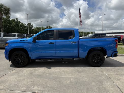 Used 2025 Chevrolet Silverado 1500 Custom w/ Turbomax Blackout Package RWD image 8