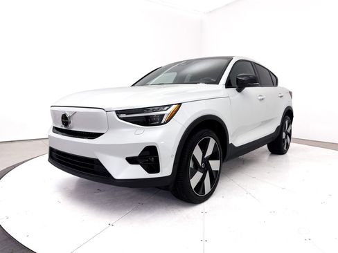 Used 2023 Volvo C40 P8 Recharge Ultimate AWD/4WD image 12