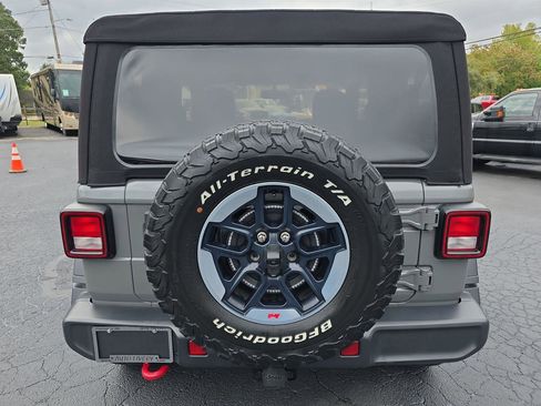 Used 2018 Jeep Wrangler Rubicon w/ Cold Weather Group image 14