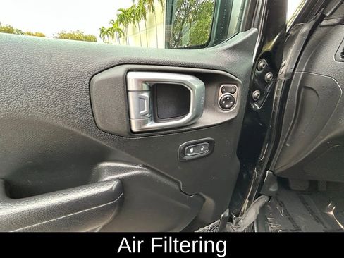 Used 2021 Jeep Wrangler Unlimited Sport image 16