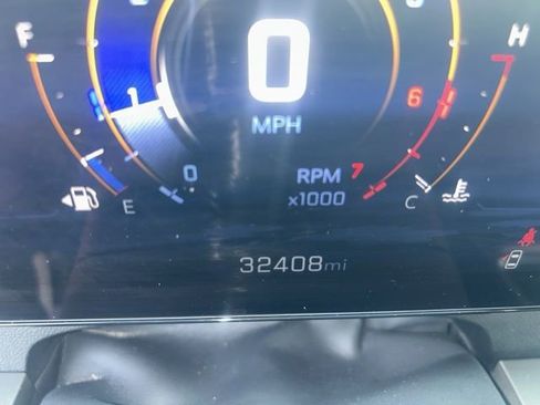 Used 2025 Chevrolet Traverse LT image 20