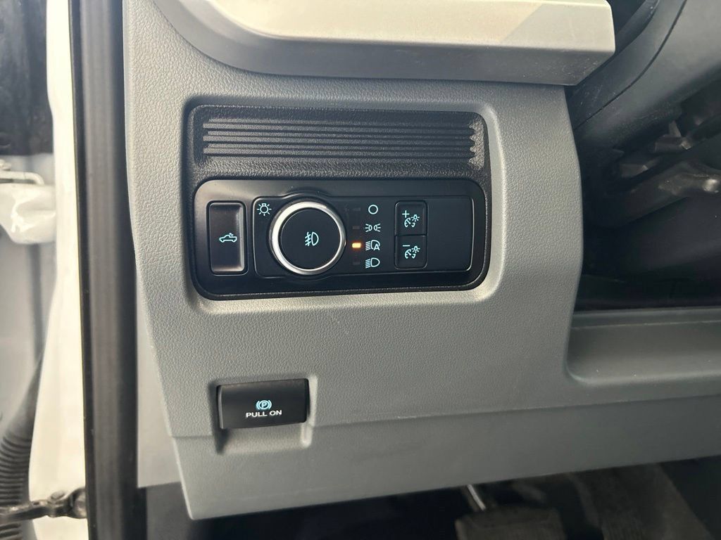 Used 2025 Ford F350 XL w/ 360-Degree Camera Package AWD/4WD image 41