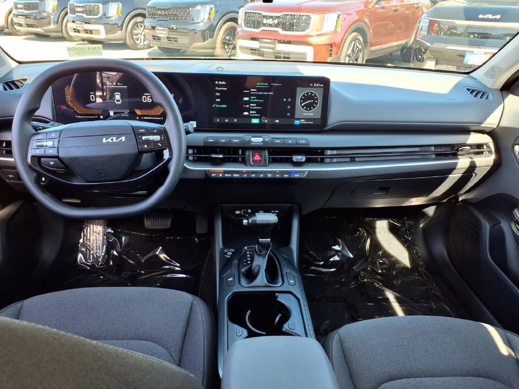 Certified 2025 Kia K4 FWD image 14