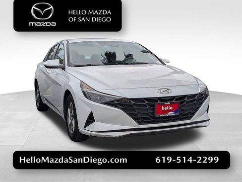 Used 2021 Hyundai Elantra SE w/ Cargo Package image 1