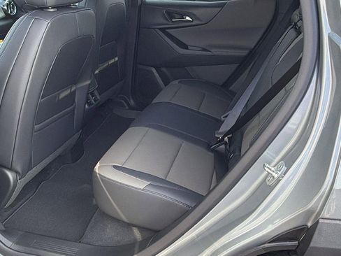 New 2026 Chevrolet Equinox LT w/ Convenience Package II AWD/4WD image 16
