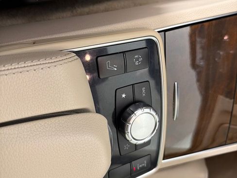 Used 2014 Mercedes-Benz E 550 Cabriolet image 26