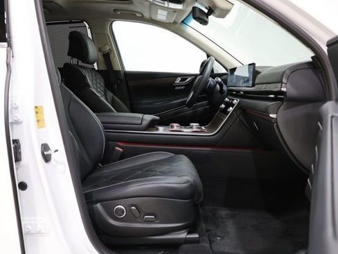 Used 2025 Genesis GV80 3.5T Prestige AWD/4WD image 42