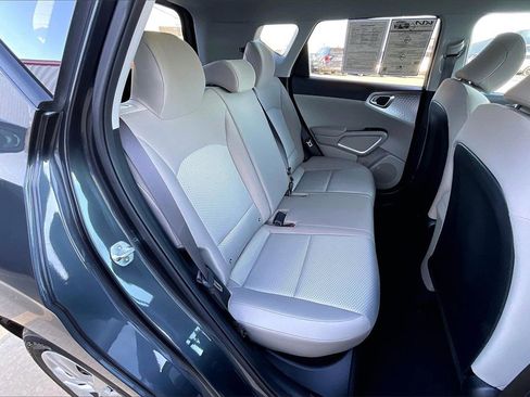 Certified 2021 Kia Soul LX image 25