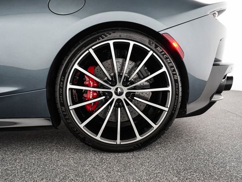 Used 2023 McLaren GT RWD image 35