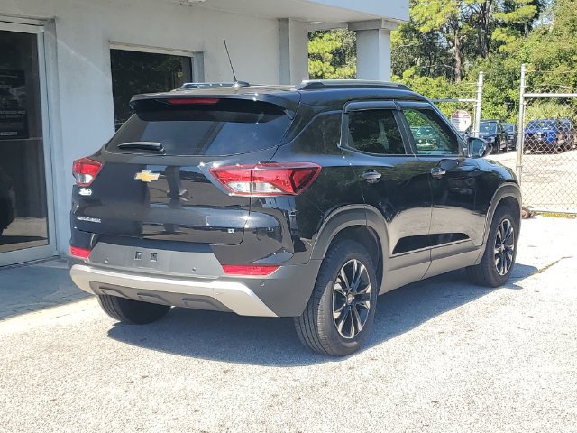 Used 2022 Chevrolet TrailBlazer LT w/ Convenience Package FWD image 6