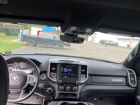 Used 2023 RAM 1500 Big Horn AWD/4WD image 37