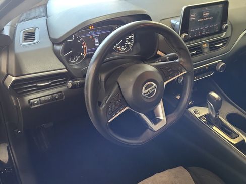 Used 2020 Nissan Altima 2.5 S FWD image 10