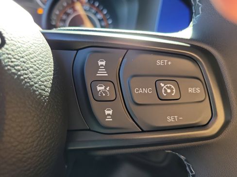 New 2026 Jeep Gladiator Sport image 17