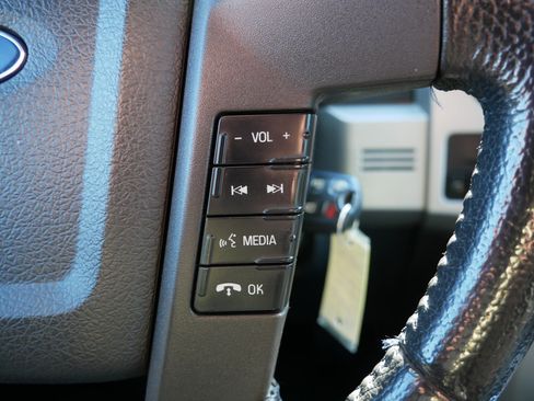 Used 2011 Ford F150 Lariat w/ Lariat Plus Pkg image 29