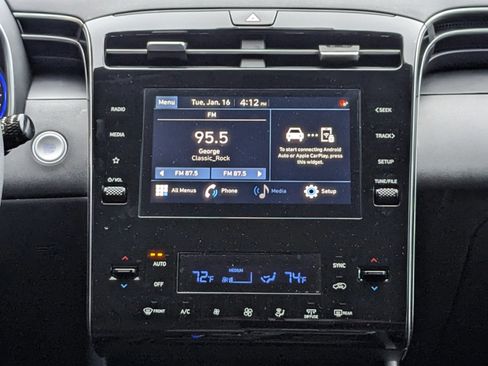 Used 2024 Hyundai Tucson SEL image 16