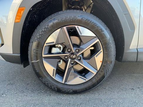 New 2026 Hyundai Tucson SEL image 11